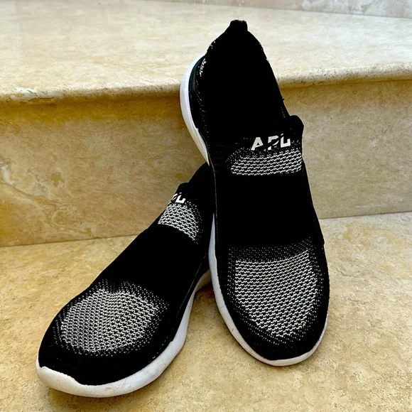 Running Shoe Apl Men's Techloom Bliss APL TechLoom Bliss